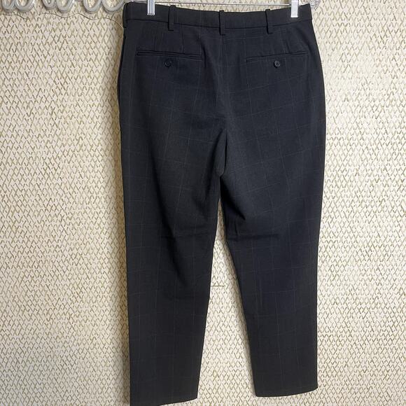 NWOT UNIQLO Dark Gray Plaid Straight Leg Business Mens Stretch Slacks Size 30-33 - Picture 7 of 10